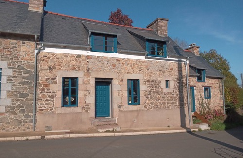 Gommenec'h Casa | Completely renovated typical Breton house, all comforts, close to the sea