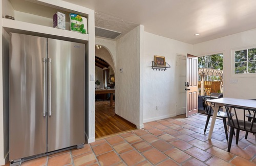 Los Alamos Casa | Completely Renovated Old Time Los Alamos Home-- with recreation Barn!