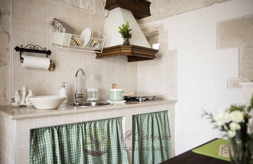 Martina Franca Casa | COMPLEX OF TRULLI WITH SWIMMING POOL SURROUNDED BY NATURE. GREAT LOCATION:FORNO