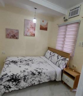 Compostela Cama Y Desayuno | Compostela Guest Room #2 Terrace, Rooftop, Netflix, WiFi