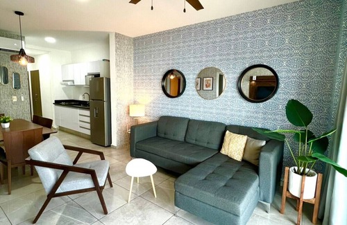 Marina Mazatlan Condominio | 5010 2/4 Condominio de lujo junto a la Marina!