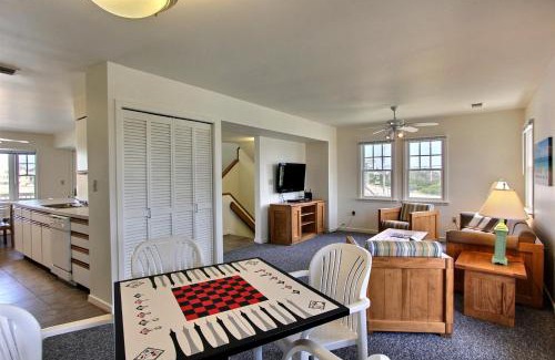 Buxton Casa | Conch & Crane