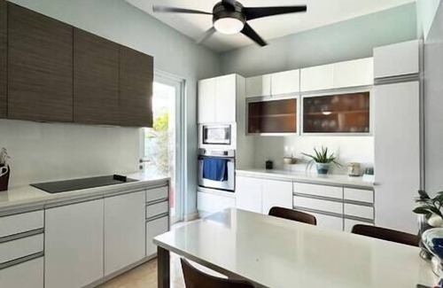 Santurce Casa | Condado Laguna Villa w/Pool 5 Bed 3 Bath - Generator