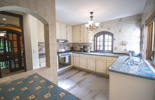 El Cid Casa | Conde de Oviedo Whole Home with Pool