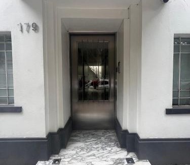 Hipodromo Apartamento | Condesa Residence Amsterdam 203 Shiny 1Bed 1Bath on Amsterdam Av