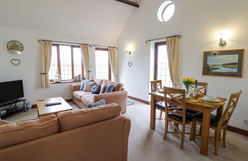 Ardens Grafton Cabaña | CASA Condicote, familias y dentro de Clifford Chambers, Ref 938040
