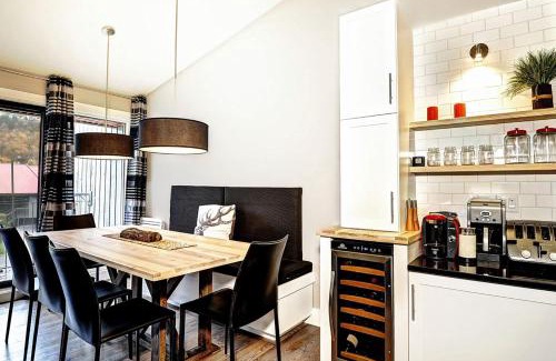 Stoneham Apartamento | Condo 09 Chemin des Abruzzes by Les Chalets Alpins
