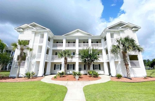 Longs Condominio | CONDO At Aberdeen country club