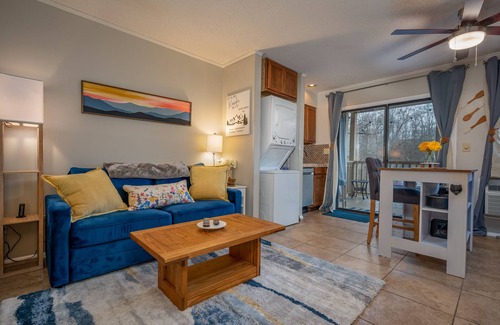 Lake Lure Condominio | Condo at Lake Lure-- The Woodlands at Lake Lure
