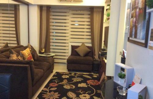 Pasay Apartamento | Condo at Parkside Villas across the airport