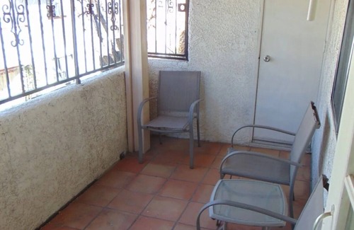 Las Vegas Condominio | Condo close to the strip, UNLV & Sunrise Hospital