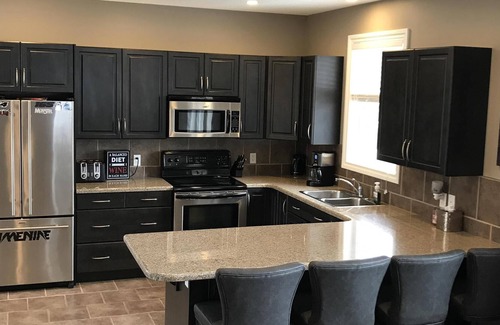 Sicamous Casa | MEJOR PUNTO DE VACACIONES EN SICAMOUS EN EL SHUSWAP, INCLINADO DESLIZAMIENTO DE 25 PIES EN BARCO