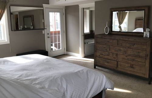 Sicamous Casa | MEJOR PUNTO DE VACACIONES EN SICAMOUS EN EL SHUSWAP, INCLINADO DESLIZAMIENTO DE 25 PIES EN BARCO
