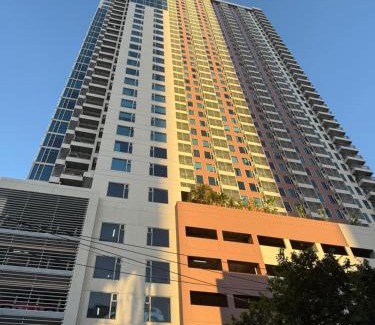 Barangay 670 Apartamento | Condo for Short Stay in Ermita near SLMEC & US Embassy