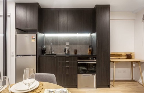 Newton Condominio | Condo in Auckland CBD with Pool and Gym! Queen St