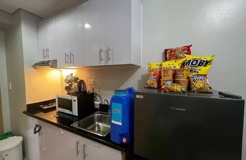 Santo Cristo Condominio | Condo in SM North, Quezon City with Pool, Netflix, WiFi, AC