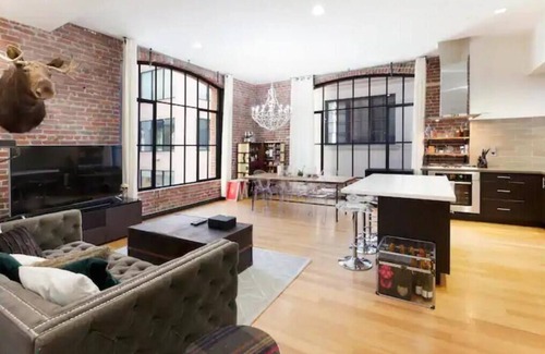 Financial District Condominio | Condo in SOMA With Rooftop Deck and BBQ - San Francisco Life Real Estate