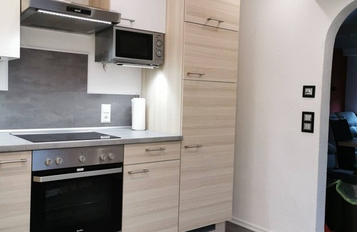Wertheim Condominio | Condominio-Lujoso-Baño con bañera-Vista al Jardín