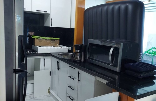 Los Frailes Apartamento | Condo cerca del AILA