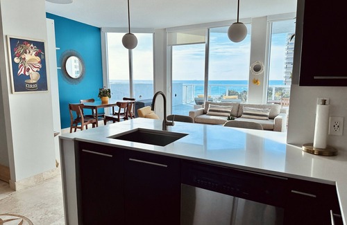 North Beach Condominio | Beautiful condo on Miami Beach with stunning views from private, large terrace.