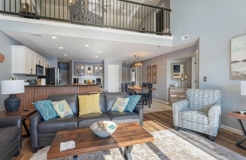 Camdenton Condominio | Lujoso condominio de 4 dormitorios y 3 baños con deslizamiento de barco.