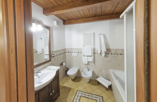 Sasso Caveoso Condominio | Condominio-Premier-Baño con bañera-Terraza