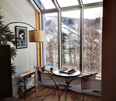Stoneham Apartamento | Condo sur 2 niveaux avec magnifique vue sur la montagne