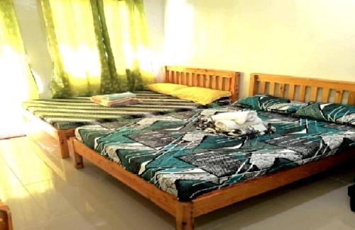 Moonwalk Apartamento | Condo Transient Near NAIA Airport T1234 with Unlimited WIFI v1