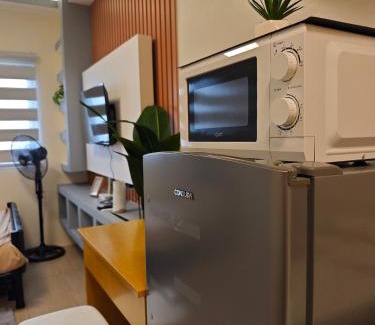 Alabang Apartamento | Condo Unit, 2 Beds, Wi-fi, Free Amenities