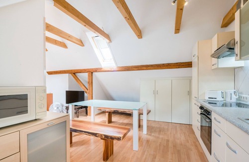 Zirndorf Apartamento | Condo V - modern apartment for up to 6 people