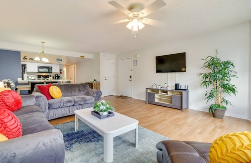 Royal Palm Bay Condominio | Condo w/ Pool Access & Patio: 8 Mi to Disney!
