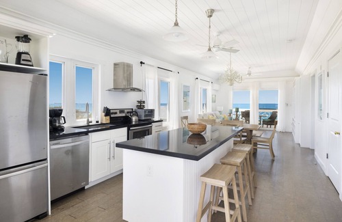 James Cistern Condominio | Penthouse Condo w / Htd Pool, playa, vista al mar 2, kayaks, carrito de golf, muelle para embarcaciones