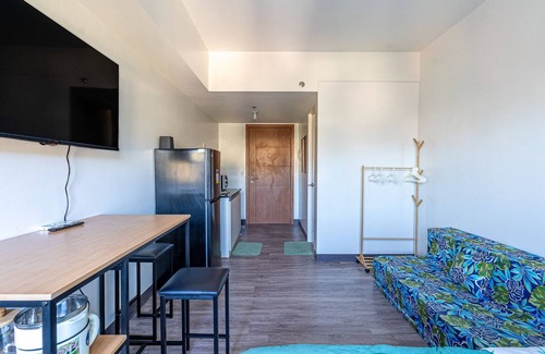 Guadalupe Condominio | Condo WIFI up to 100mbps Pool Netflix&Chill