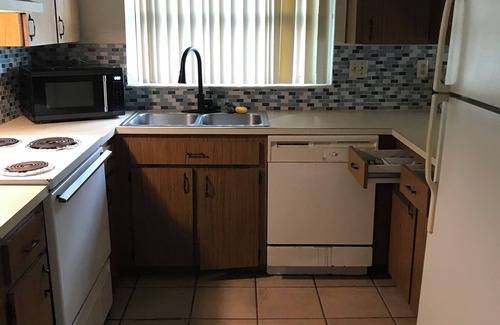 Poinciana Condominio | Condo with 2 Bedrooms and 2 Bathrooms, long term rental only. 6 months or more.
