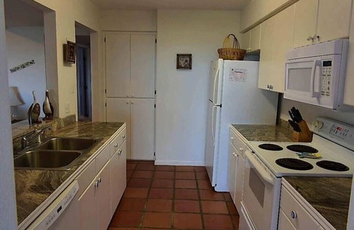 Matagorda Condominio | Condo with amazing porch overlooking the beach