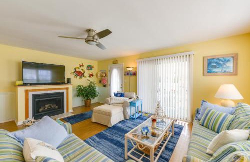 Wildwood Apartamento | Condo with Deck Walk to Beach and Convention Center!