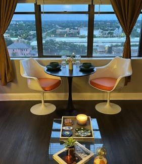 Downtown Jacksonville Apartamento | Condo with high rise views