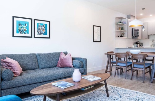 Revelstoke Condominio | Condo with Private Hot Tub - Revelstoke Vacations - North Bowl Nook