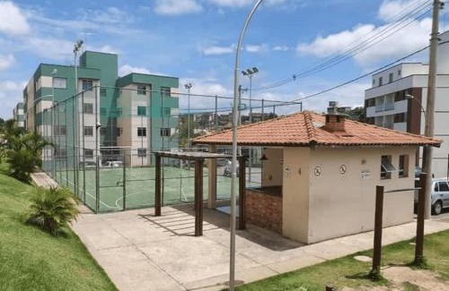 Vespasiano Casa | Condomínio encantador com estacionamento