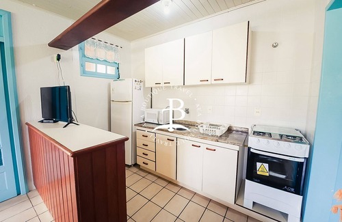 Ponta das Canas Casa | Condominium with pool House with terrace and barbecue