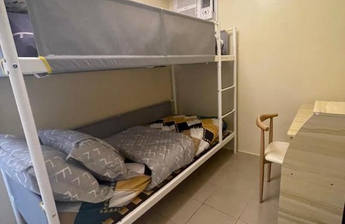 Pio del Pilar Apartamento | Condotel 2BR 2Bathroom Family and Kitchen