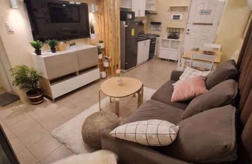 Pio del Pilar Apartamento | Condotel 2BR 2Baths,living,kitchen & dining
