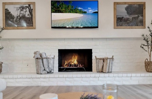 Thousand Oaks Casa | Conejo Oasis! Summary