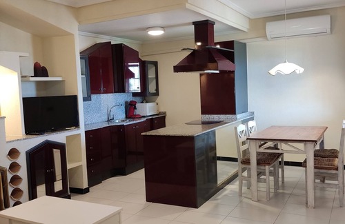 Los Altos Apartamento | Confort apartamento con excelentes vistas al mar
