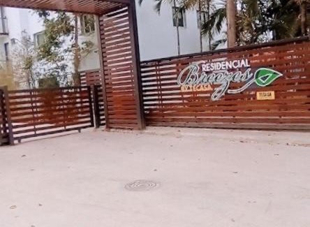 Llanos de Gurabo I Apartamento | Confortable apartamento de 3 tres habitaciones, con hermosa vista de area verde, ademas de piscinas y juegos infantiles en area recreativa