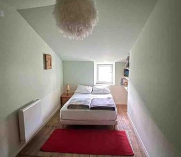 Renaison Apartamento | Confort et ressourcement au vert
