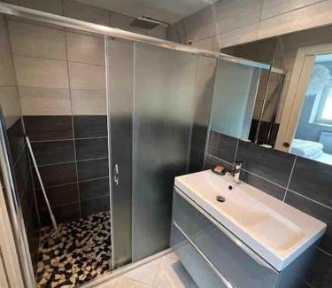 Renaison Apartamento | Confort et ressourcement au vert