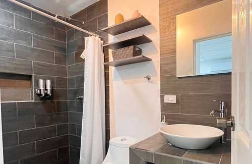 Esterito Apartamento | confortable apartamento Twins, a solo 3 cuadras del malecon de la Paz,