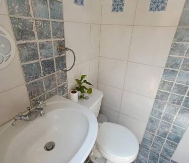 Naguanagua Casa | Confortable y hermosa casa en conjunto cerrado a 5 minutos de La Universidad de Carabobo y 10 de la zona centrica Valencia con todos los serivicios cerca