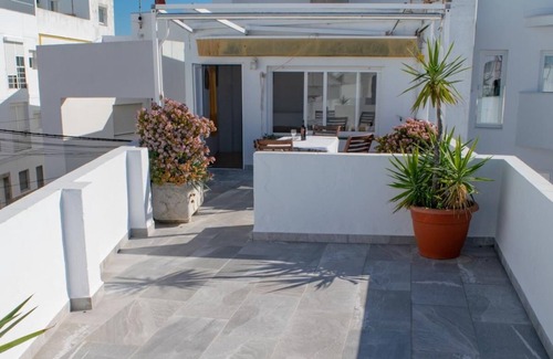 Conil de la Frontera City Center Cabaña | Casa en Conil pueblo con azotea y amplias vistas al mar